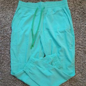 Welles Women's OnTrack Jogger Scrub Pants